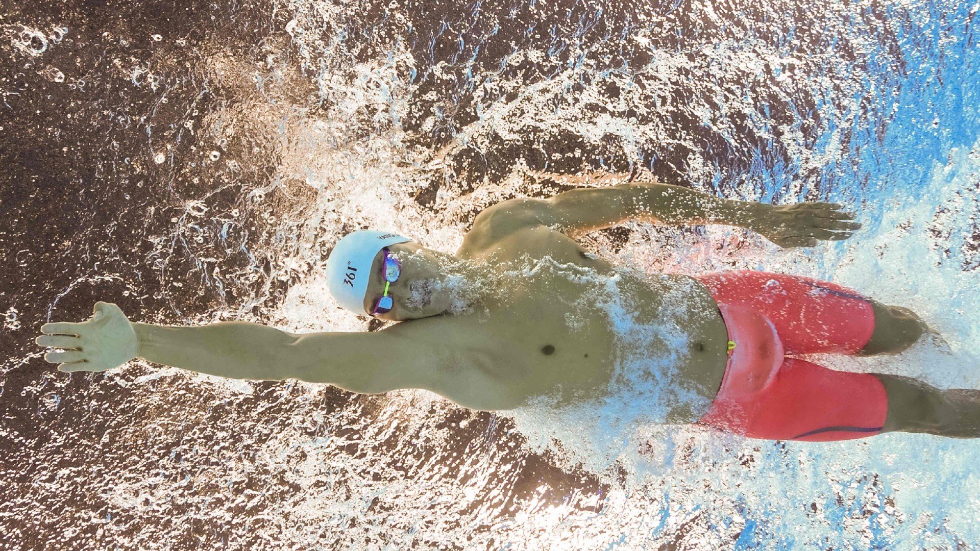 威尔士对阵喀麦隆，当红龙之魂遭遇雄狮利爪，库尔图瓦全程高能输出定鼎乾坤